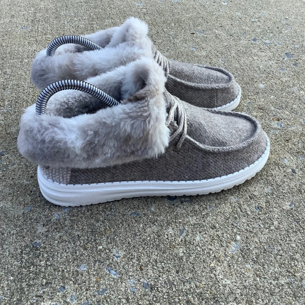 Hey Dude Britt Youth Coffee Dye Faux Fur Lined Ankle Boots Size Y4 L5 EU 36